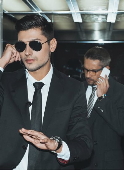 bodyguard-listening-security-earpiece-and-business-2022-01-28-10-19-40-utc