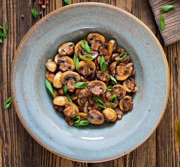 baked-mushrooms-with-soy-sauce-and-herbs-vegan-foo-PHGLNBC