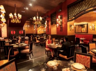 romantic-restaurant-P3NGSV6