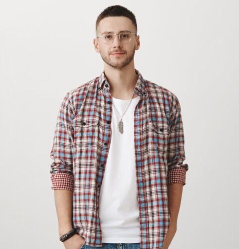 studio-portrait-of-handsome-fashionable-young-euro-MFKQUDR